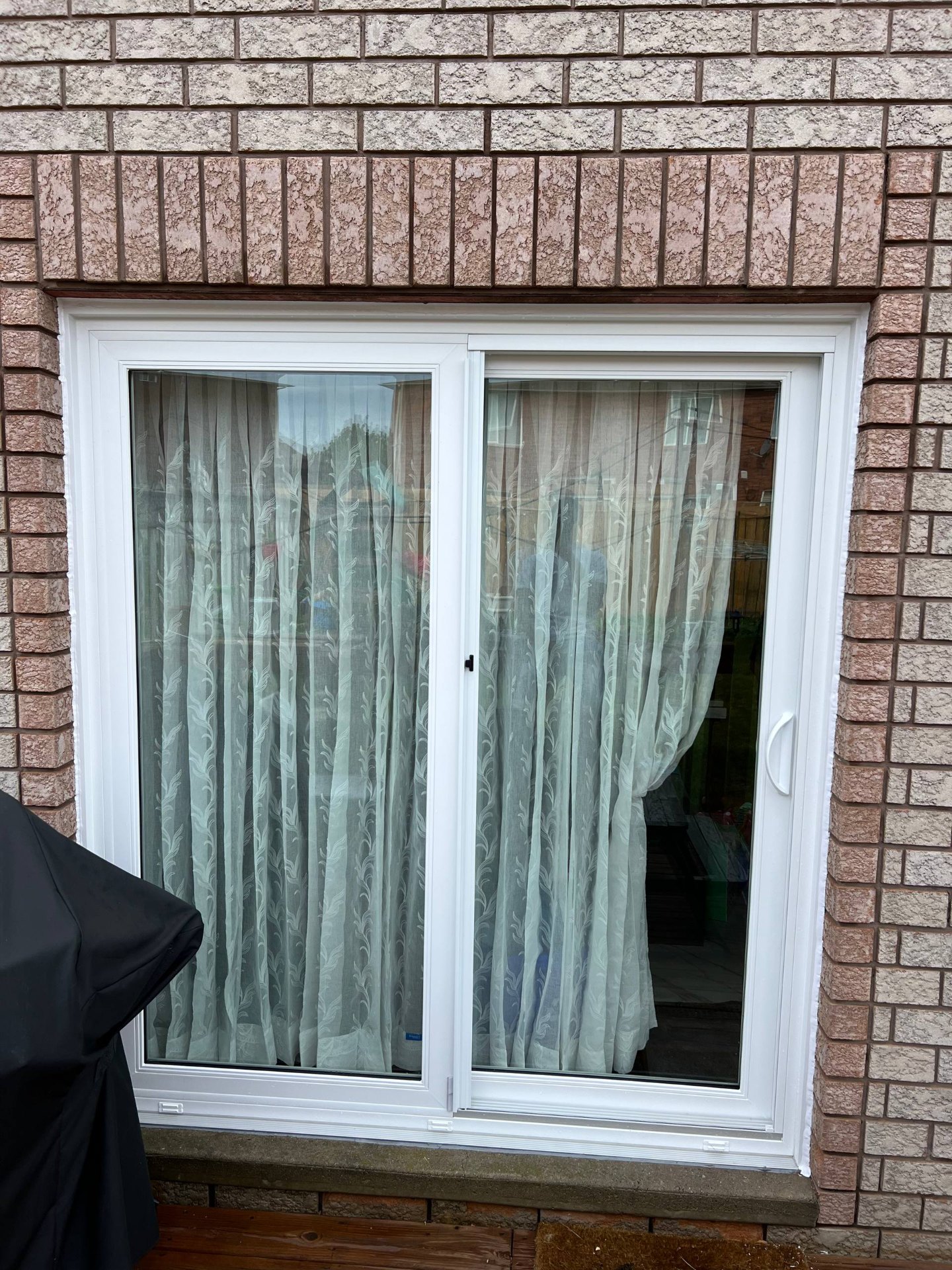 Window cleaning detail work by Shine Works